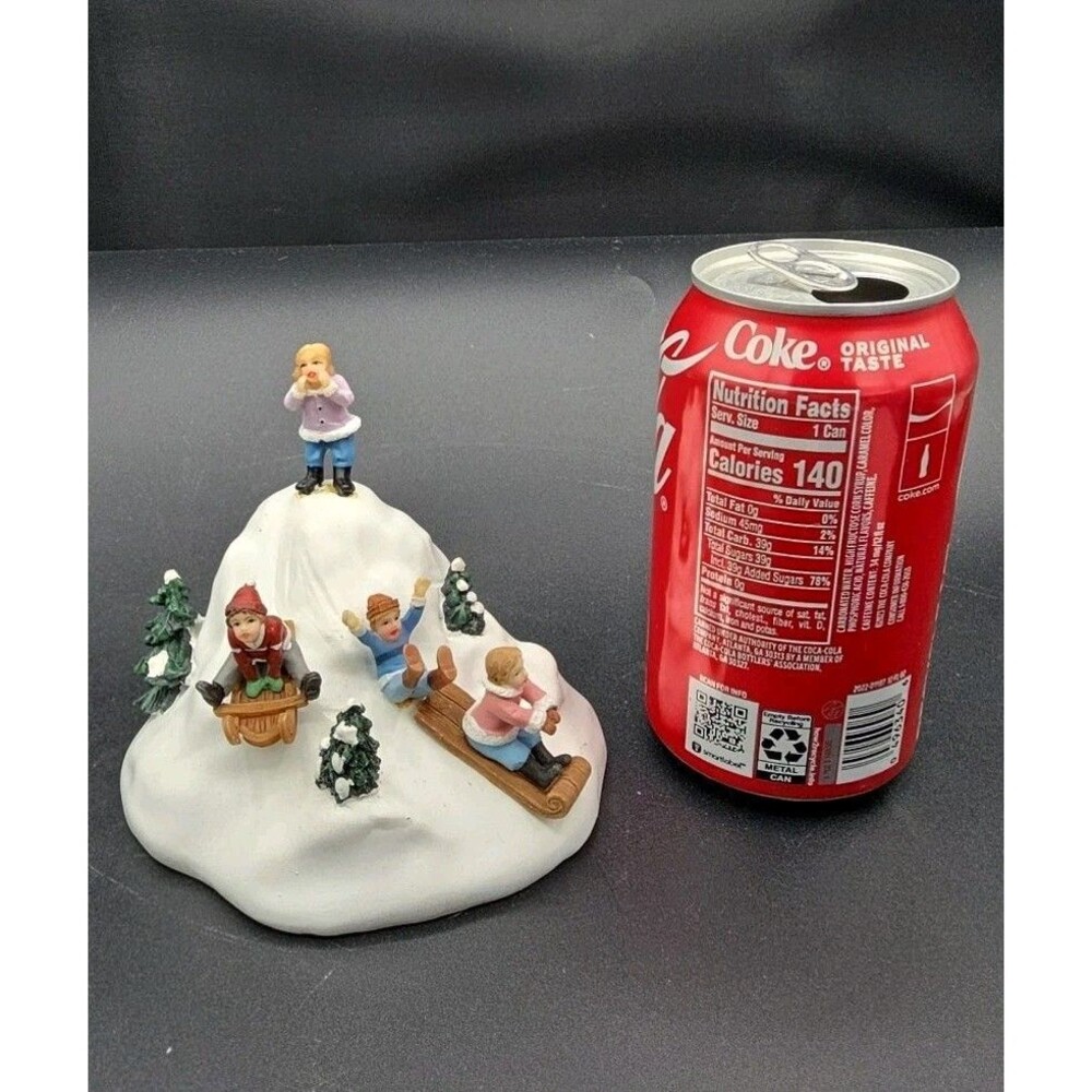 2007 Country Charm Collection Sledding Hill & Deer Scene Christmas Village - Picture 3 of 5